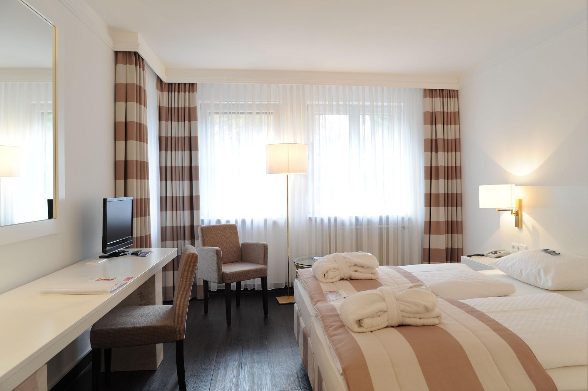 Relexa Waldhotel Schatten Stuttgart Kültér fotó
